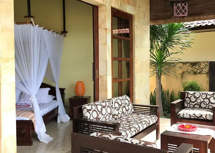 別荘 Villa Dini Ocean Beachfront Private Pool Cook And Maid Banjar