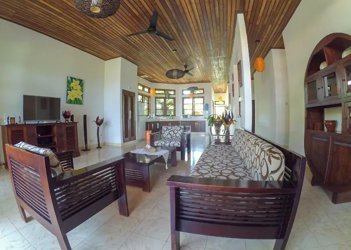 別荘 Villa Dini Ocean Beachfront Private Pool Cook And Maid *