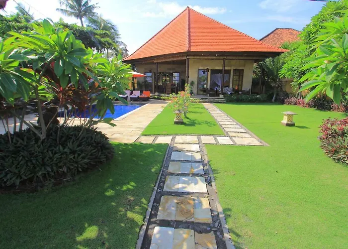 Villa Dini Ocean Beachfront Private Pool Cook And Maid Banjar