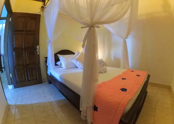 Villa Dini Ocean Beachfront Private Pool Cook And Maid 別荘 *