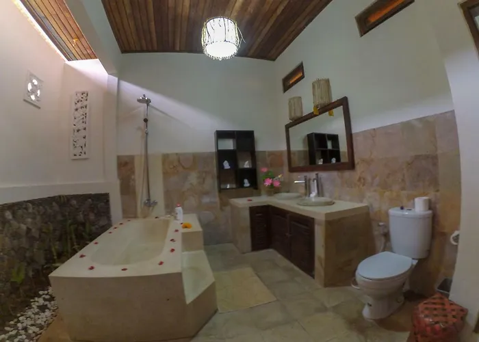 Villa Dini Ocean Beachfront Private Pool Cook And Maid 別荘